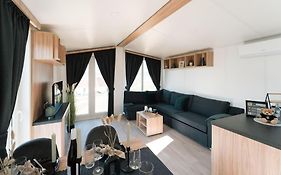 Gemuetliches Voll Ausgestattes Tiny House